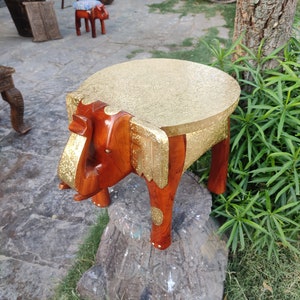 Holz-Messing-Elefant-Fußhocker/Bajot aus Holz/niedriger Holzhocker mit Sitz/handgefertigter Holzhocker/Elefantentisch/Messingtisch/Holzhocker