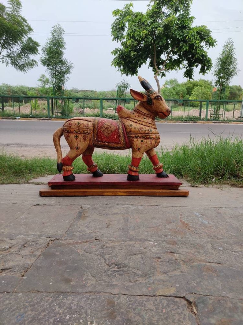 Handmade Carved Bull Figure With Handpainting/decorative Wood Art