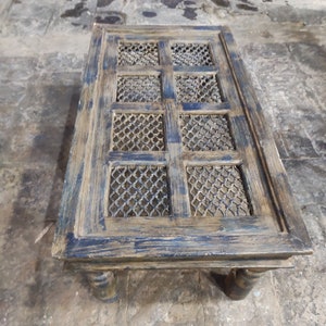 Mesa de centro vintage de madera con trabajo de metal y acabado desgastado/Mesa central de madera/mesa auxiliar de madera/mesa de centro india/mesa de madera étnica.