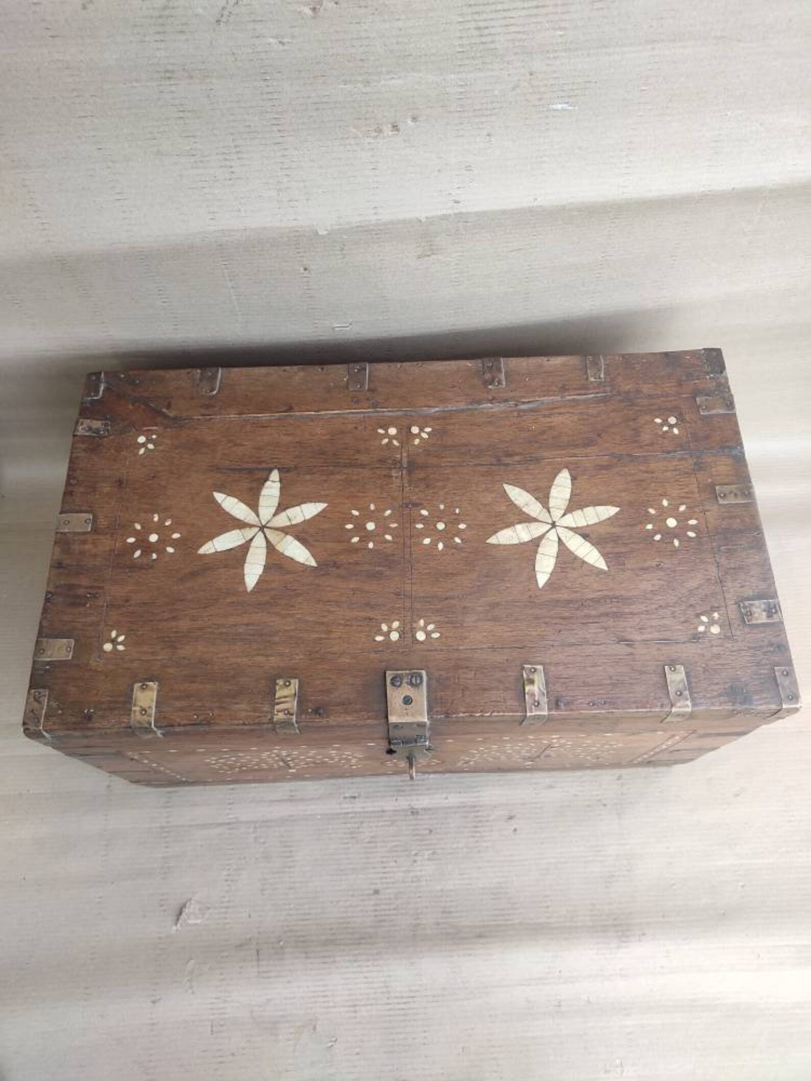 Caja vintage de madera con trabajo de incrustación de hueso de | Etsy