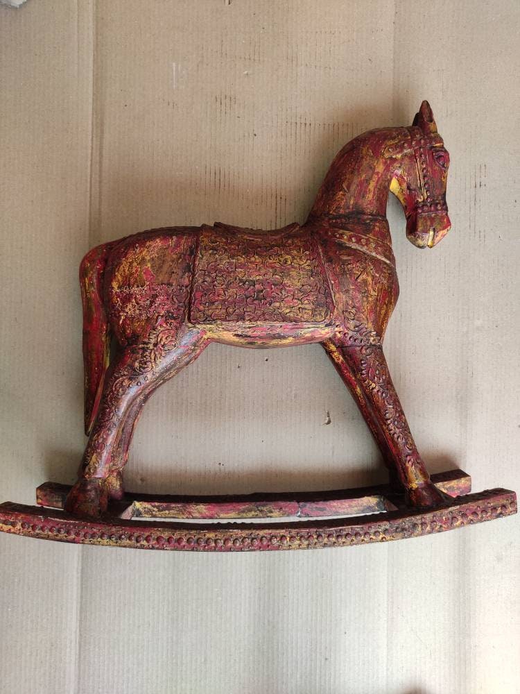 ヴィンテージの木製彫刻ロッキングホース、アンティーク仕上げ - Etsy 日本