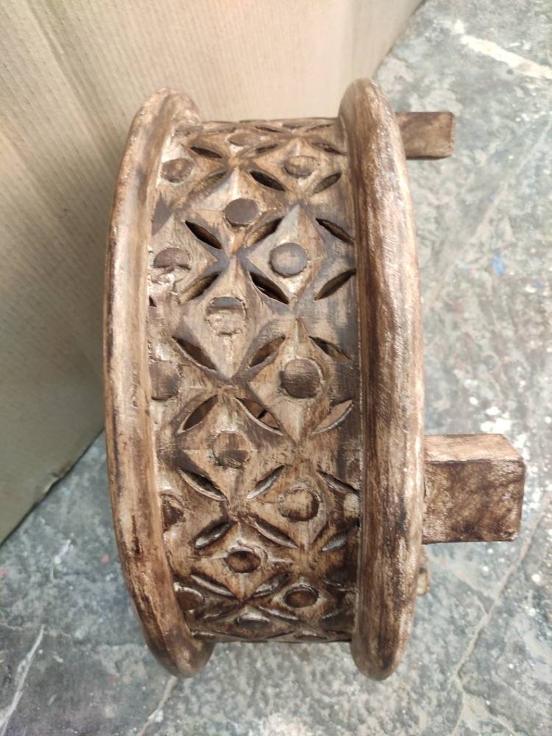 Carved Indian Round Table With Wooden Top,carved Chakki Table,coffee ...