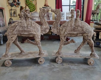 Wooden Vintage Carved Camels With Riders on Wheels/dhola