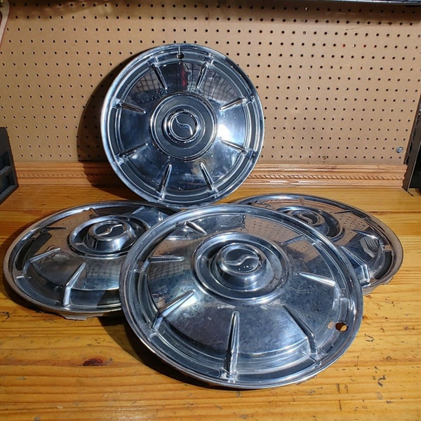 Studabaker Hubcap Set Of 4 Silver Black Vintage Wheel Cover Hub Cap Set Tire and Parts