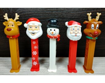 Multicolor Christmas Tow Santa Claus Snowman and Reindeer Pez Dispenser Set Of 5