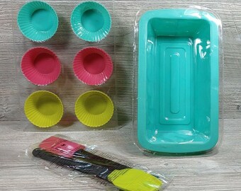 Eaglemoss Multicolor Silicone Muffin Liners Cupcakes Case Ramekins Baking Set