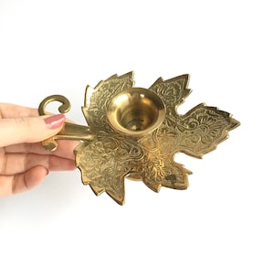 Vintage Brass Ornate Canadian Maple Leaf Candlestick Candle Holder Wee Willie Winkie Chamberstick Ostara Bridgerton Art Nouveau Witchy Decor