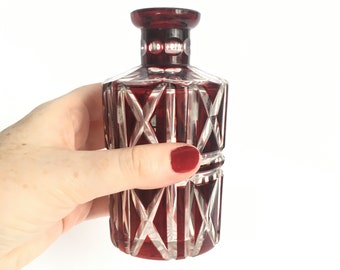 Vintage Perfume Bottle *No Stopper* Clear and Ruby Cut Glass Cross Pattern Potion Bottle Apothecary Chemist Kitchen Witch Spell Bottle CHIP