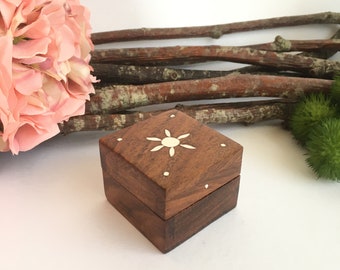 Small Wooden Box Square Vintage Wood Ornament Inlaid Sun Altar Keepsake Box Incense Trinket Boho Rustic Wiccan Gift Cottagecore Kitsch Cute