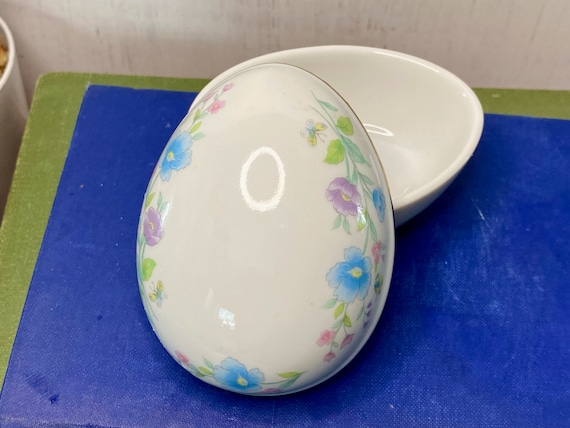 Vintage Pastel Egg Trinket Box with Purple and Bl… - image 1