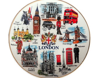 London Tourist Icon Collectible Porcelain Wall Plates - 20cm Homeware Gift for Wall Hanging Décor