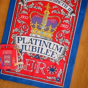 Queen Elizabeth II Platinum Jubilee 2022 Cotton Tea Towel Commemorative British Royal Memorabilia Souvenirs Gift image 6