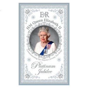 Queen Elizabeth II Platinum Jubilee 2022 Cotton Tea Towel Commemorative British Royal Memorabilia Souvenirs Gift Queen's Photo