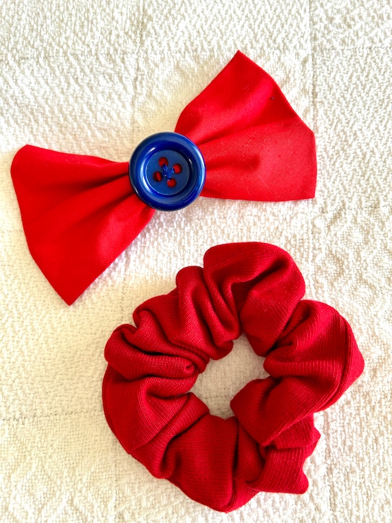 VINTAGE Girl's Hair Bow Red with Blue Button and R