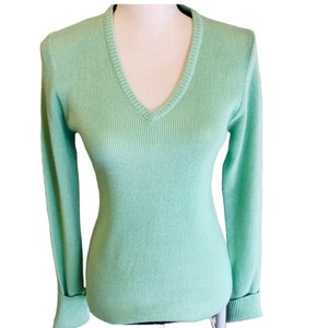 Vintage 70er Jahre Acryl Pullover mit V-Ausschnitt - Mint Grüner Gerippter Pullover