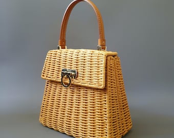 EXCELLENT Salvatore Ferragamo GANCINI Vintage Wicker Straw Leather Top Handle Designer Bag