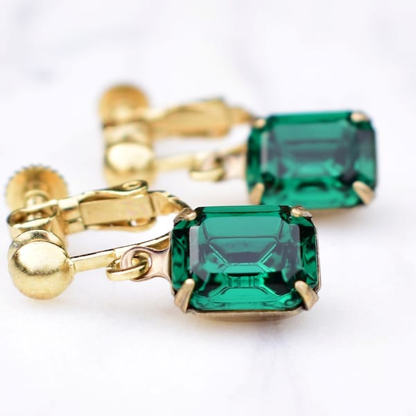 Emerald Green and Gold Clip On Earrings, Emerald Vintage Inspired Earrings, Green and Gold Earrings, Gifts for Her, Bridal Jewellery