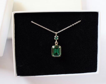 Collier pendentif vert émeraude et argent, collier pendentif d’inspiration vintage, collier émeraude, bijoux en émeraude, bijoux de mariée