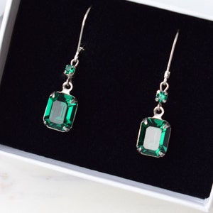Emerald Green and Silver Lever back Earrings, Emerald Earrings, Vintage Earrings, Art Deco Earrings, Drop Earrings, Jewellery Set