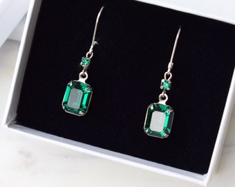 Emerald Green and Silver Lever back Earrings, Emerald Earrings, Vintage Earrings, Art Deco Earrings, Drop Earrings, Jewellery Set