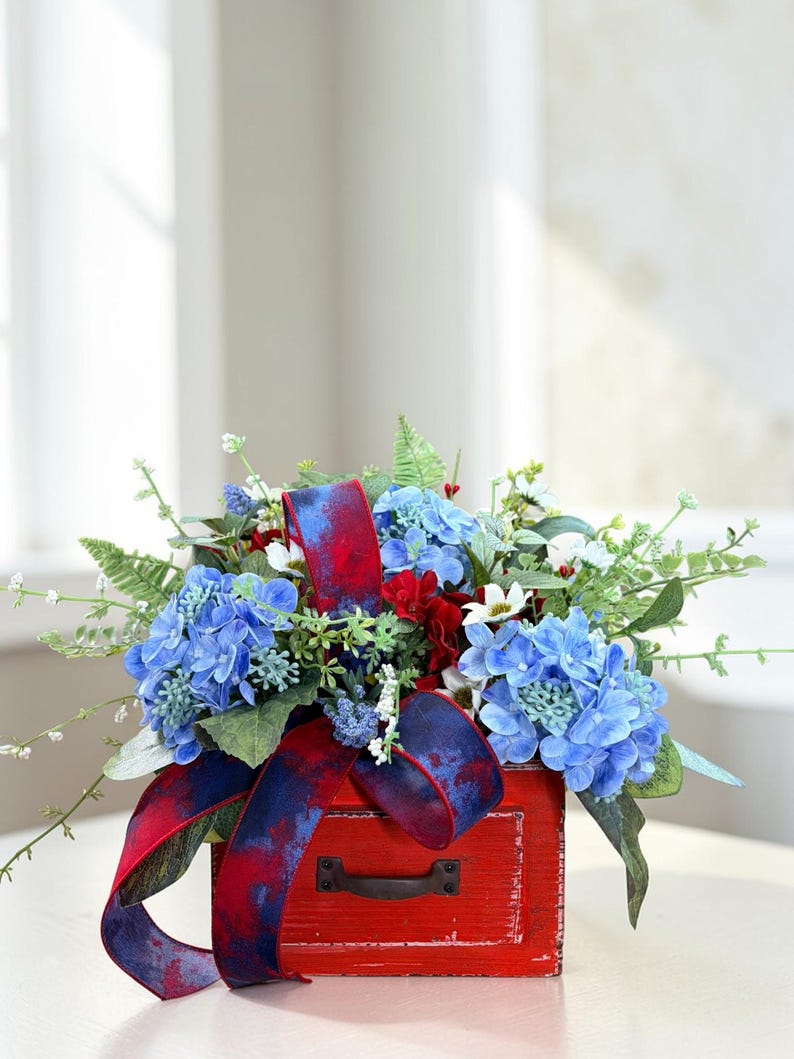 Patriotic Floral Arrangement, Red White Blue Centerpiece, Small ...
