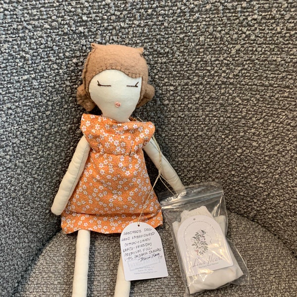 Lina Heart Handmade - One of a kind heirloom. Each doll is made of cotton muslin or linen fabric and filled with sustainable fiber.