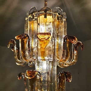 Very Rare Mid Century Modern Amber Glass Chandelier shaped as Flower by Toni Zuccheri for AV Mazzega // Made in Italy in 1960s