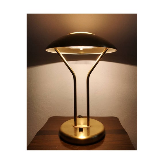 Afgrond Stun Lijkenhuis Late Art Deco Tafellamp / / Vintage Messing Lamp / / Art Deco - Etsy  Nederland
