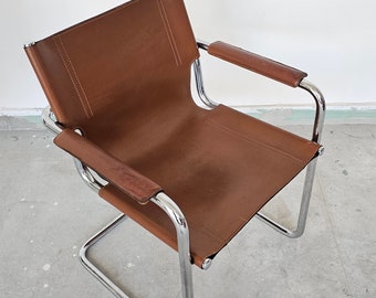 A pair of Bauhaus Leather &quot;Visitor chairs&quot; designed by Marcel Breuer and manufactured by Matteo Grassi // Made in Italy in 1970s