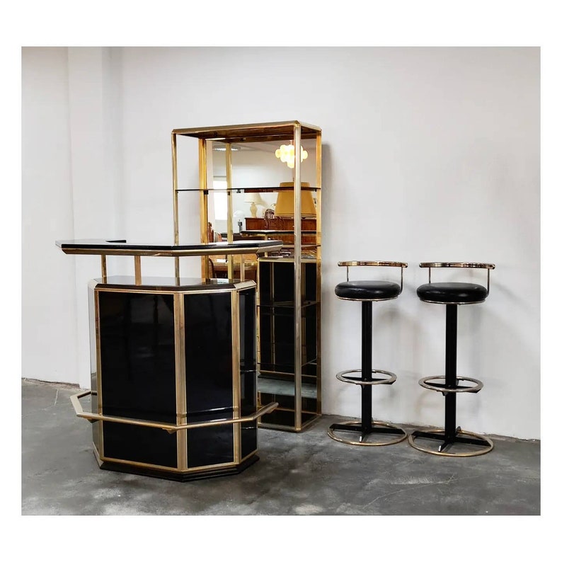 Extremely Rare Hollywood Regency Dry Bar Counter With Bar Stools and