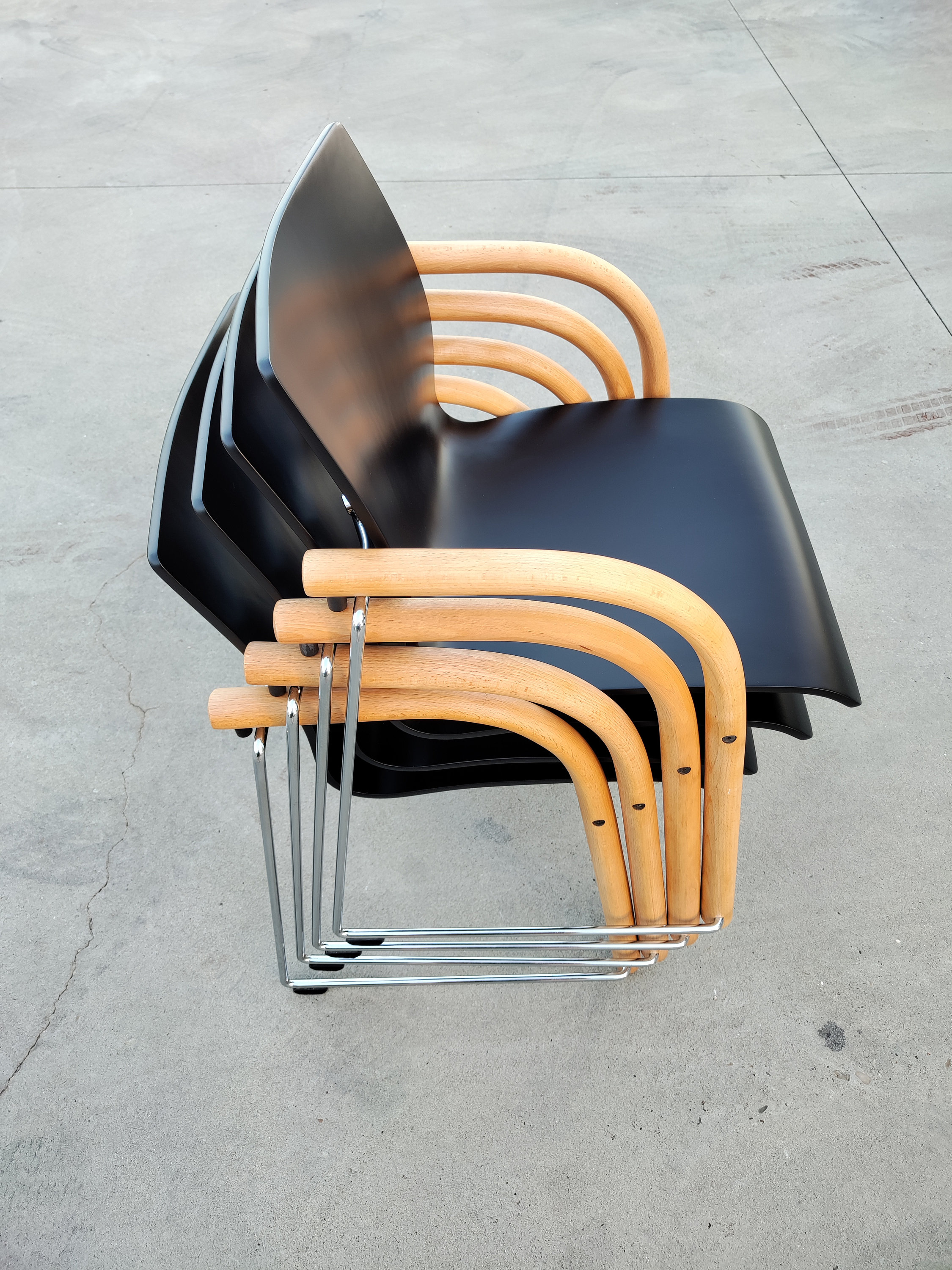 トーネット(THONET)のチェア・椅子(スタッキング(積み重ね))25件