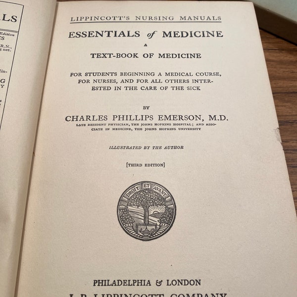 Essentials of Medicine: Lippincott’s Nursing Manuals