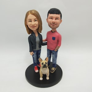 Custom couple bobble head, bobblehead couple,bobblehead wedding cake topper, wedding gifts with dog/cat(pets)
