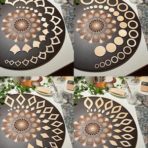 Puede incluir: Cuatro tablas circulares de madera con dise&ntilde;os de mandalas en el centro. Cada tabla tiene un patr&oacute;n diferente de formas de madera alrededor del mandala, incluyendo c&iacute;rculos, diamantes y formas de l&aacute;grima.