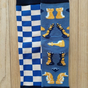 Chaussettes d'échecs. Paire impaire.