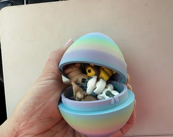 Egg Filled with Mini Fidgets