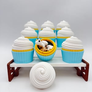 Mini Figure Cupcake Container: Holds 9 Articulated Minis