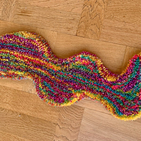 Small Rainbow Multicoloured Colourful Squiggle Wave Abstract Shape Handmade Tufted Rug Wall Decor Hanging