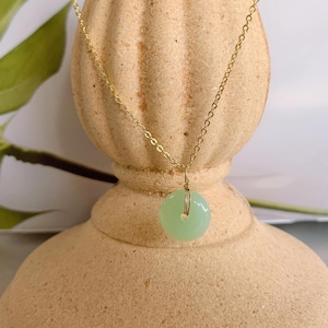Natural Green Jade Pendant Necklace, Gold Choker with Natural Jade, Gift for her, Necklaces for Women, Wedding Bridesmaid Gift