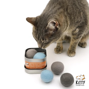 充電式キャットニップフェルトポンポン：収納缶付きXLサイズの猫用おもちゃ