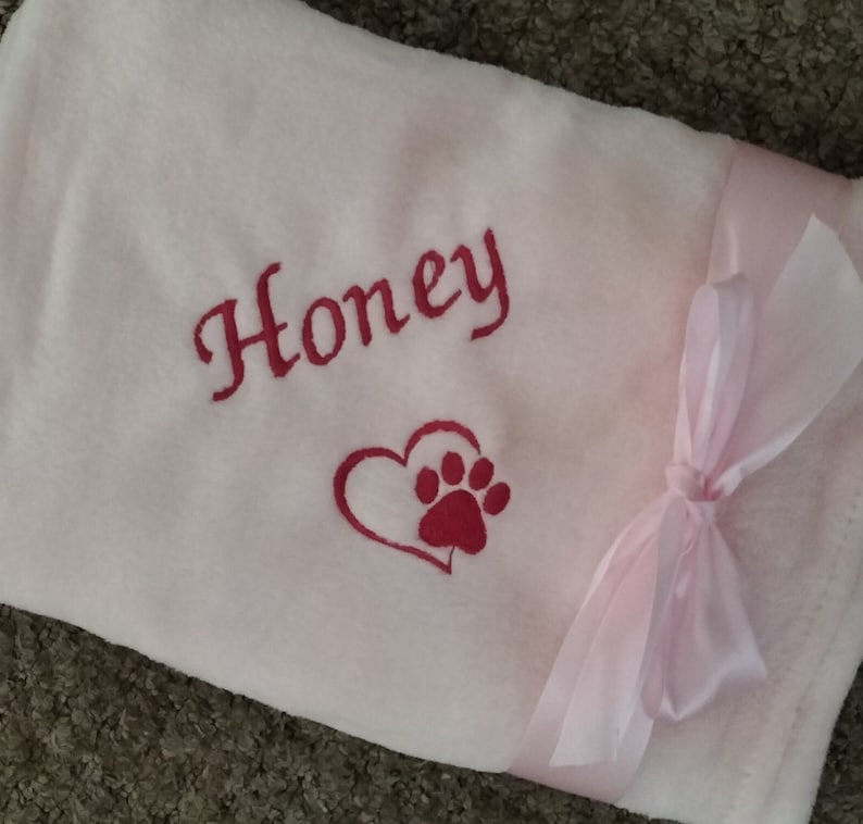 Personalised, embroidered dog/cat puppy/kitten blanket. Can be plain, with paw print only or with paw print and your pet's name. image 8