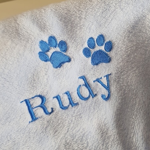 Personalised, embroidered dog/cat puppy/kitten blanket. Can be plain, with paw print only or with paw print and your pet's name. image 5