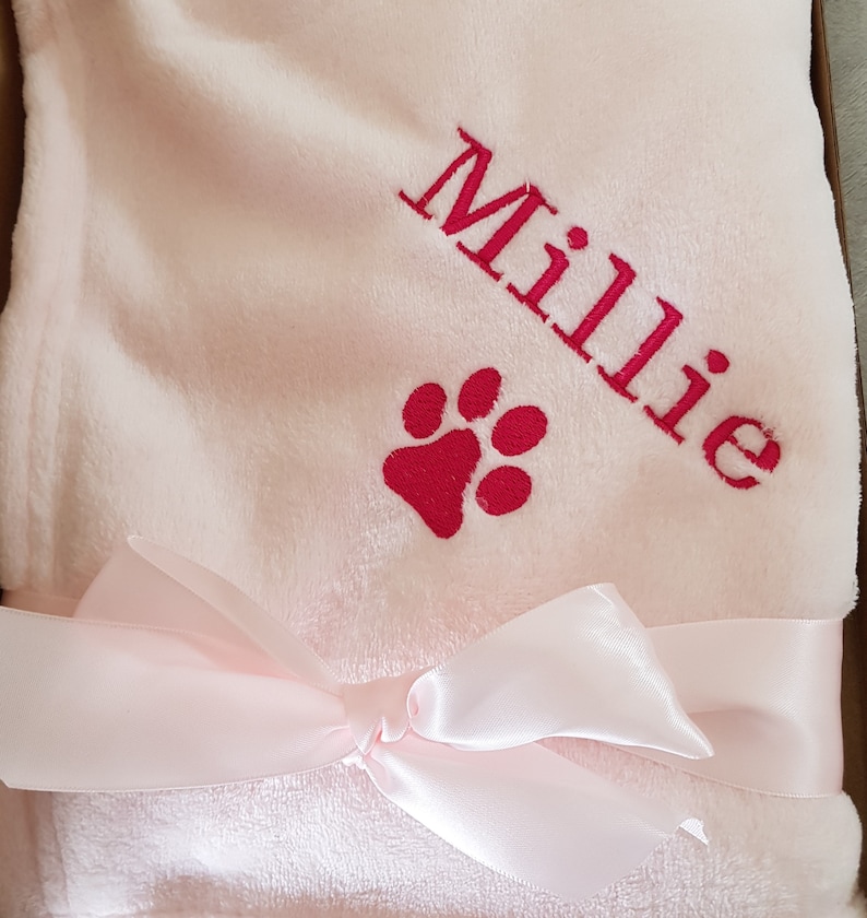 Personalised, embroidered dog/cat puppy/kitten blanket. Can be plain, with paw print only or with paw print and your pet's name. image 6