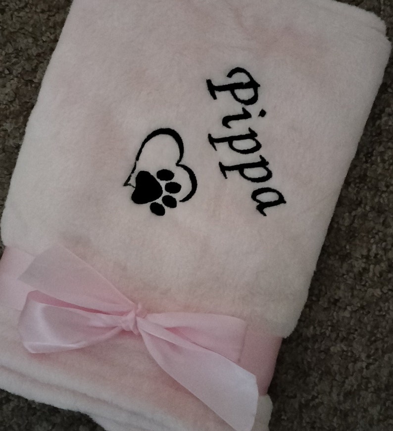 Personalised, embroidered dog/cat puppy/kitten blanket. Can be plain, with paw print only or with paw print and your pet's name. image 5