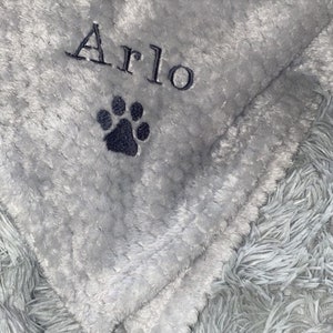 LARGE personalised, embroidered dog/cat blanket. Can be plain, or with paw print and your pet&#39;s name.