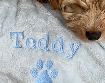 PERSONALISED GLITTER BLING DOG PUPPY CAT KITTEN PAW PRINT BLANKET EMBROIDERED