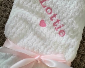 Spersonalizowany haftowany kocyk dla dziecka – supermiękki kocyk dla dziecka – prezent na baby shower – prezent dla noworodka – kocyk z imieniem dziecka – spersonalizowany prezent dla dziecka