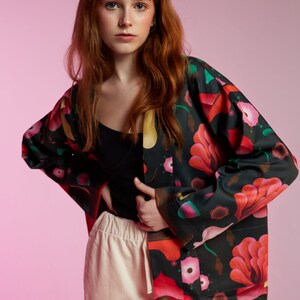 Shroomland reversible organic cotton kimono jacket in intense late summer and fall colors, boxy shape and pockets image 3