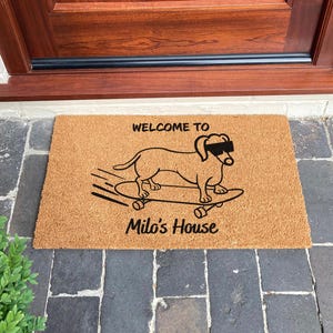 Dachshund Custom Doormat - Funny Dog Doormat - Dog Lover Gift, Funny Sausage Dog Gift - Personalized Welcome Mat - New Home Gift - Dog Mom