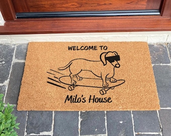 Dachshund Custom Doormat - Funny Dog Doormat - Dog Lover Gift, Funny Sausage Dog Gift - Personalized Welcome Mat - New Home Gift - Dog Mom